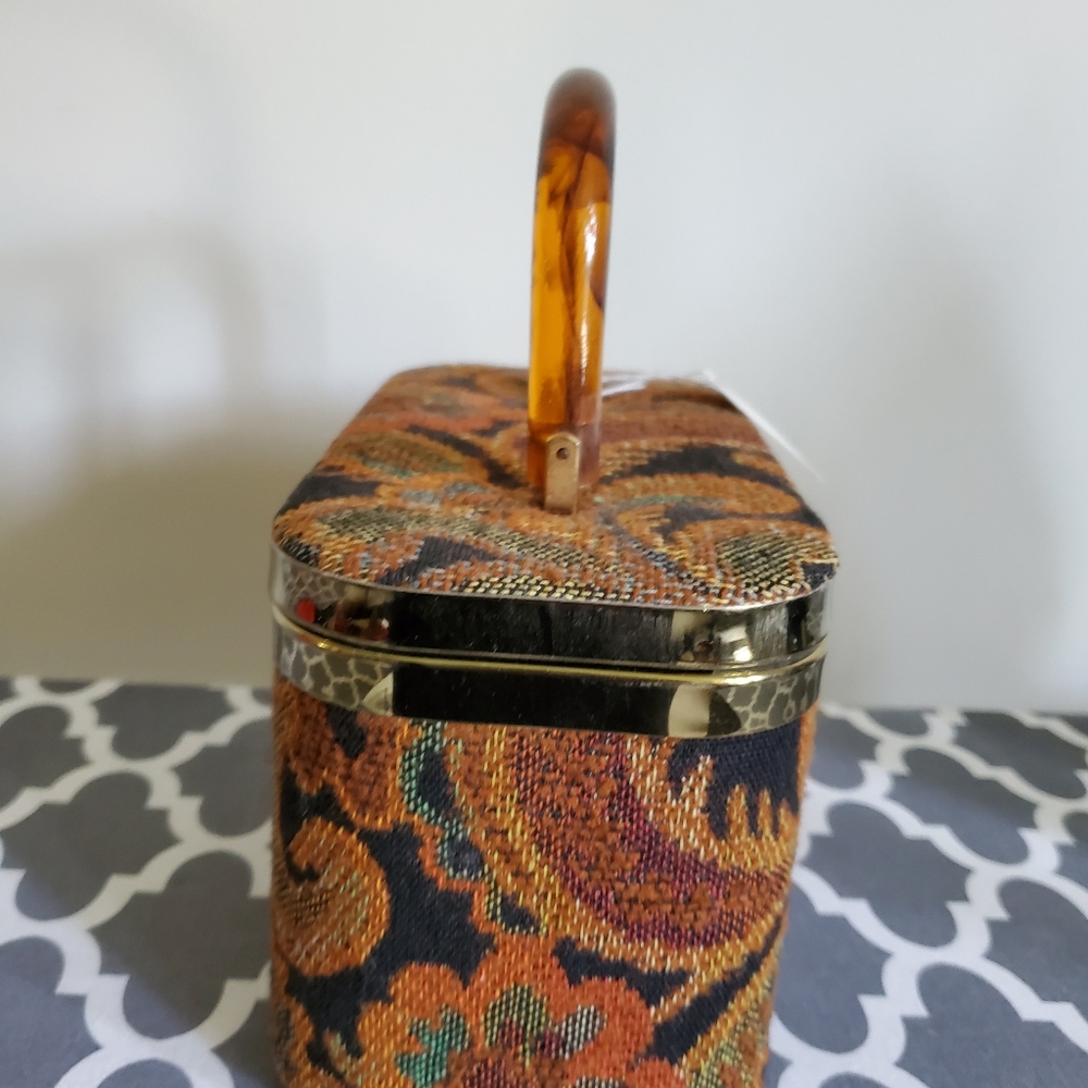 Carpet/Tapestry Traincase - Picture 5 of 6